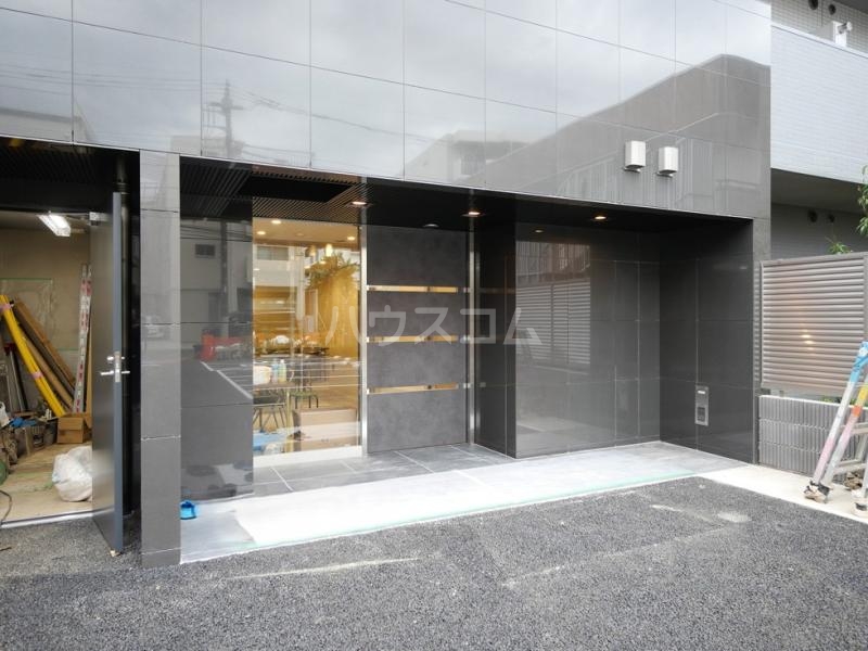 19/24 エントランス