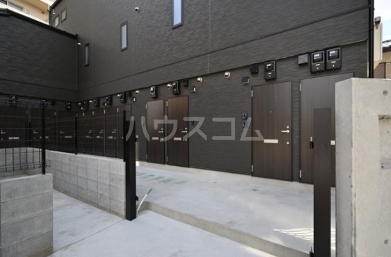 29/30 エントランス