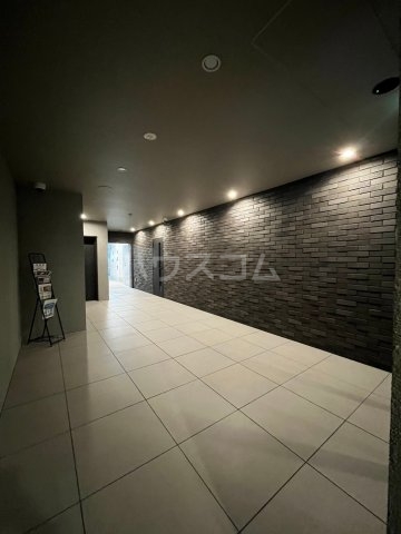 29/30 エントランス
