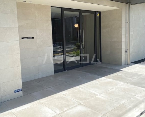 19/29 エントランス