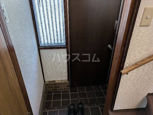 14/30 玄関