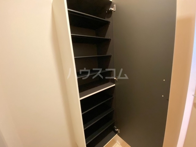 13/30 収納