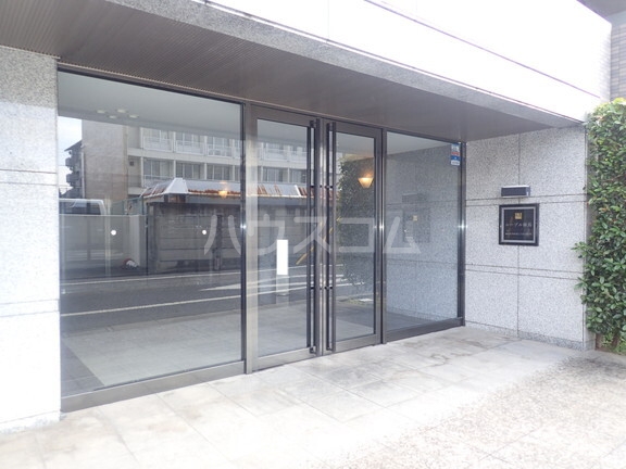 14/23 エントランス