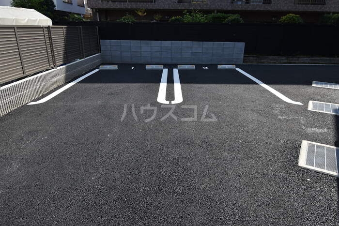 22/30 駐車場