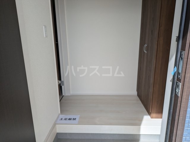 13/30 玄関