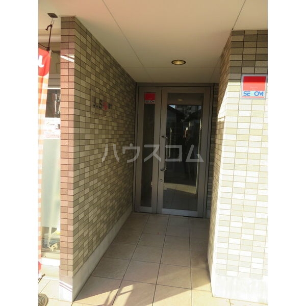 14/25 エントランス