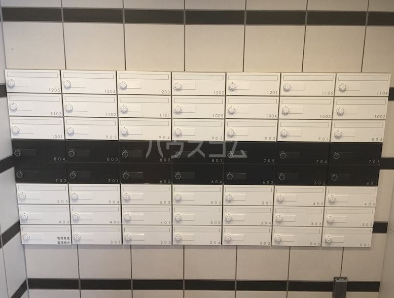 14/23 エントランス