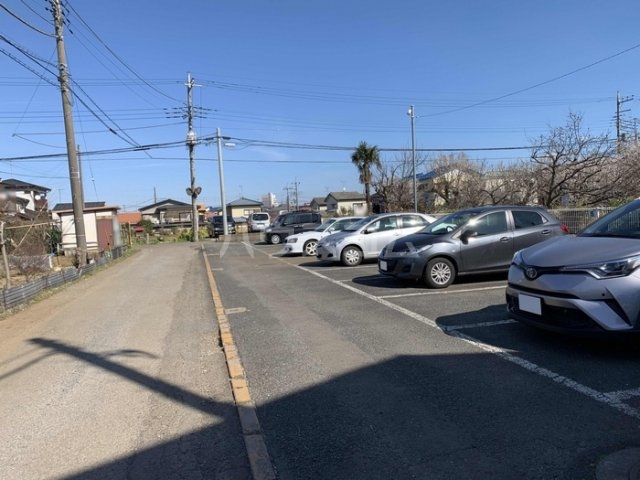 17/27 駐車場