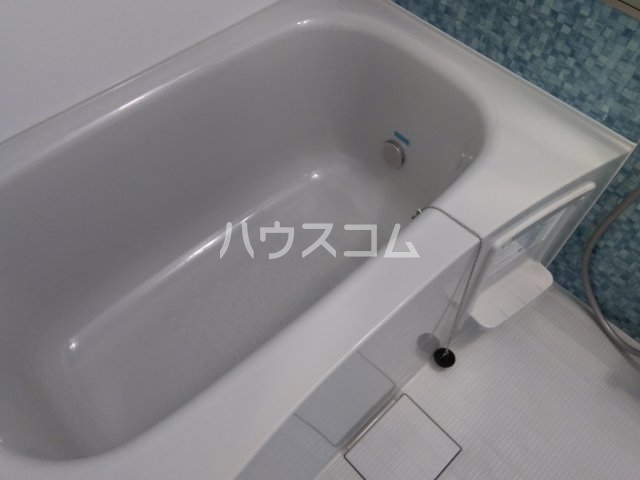 13/30 浴室