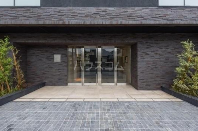 21/24 エントランス