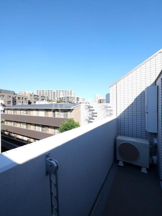 14/23 バルコニー