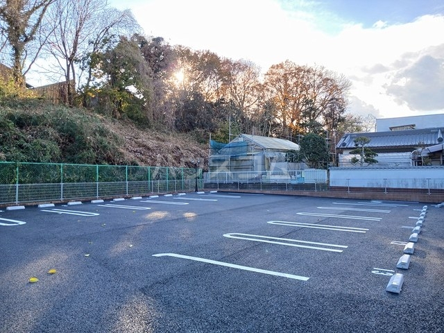 14/20 駐車場