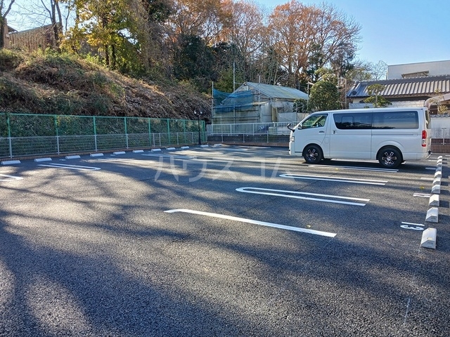 14/20 駐車場