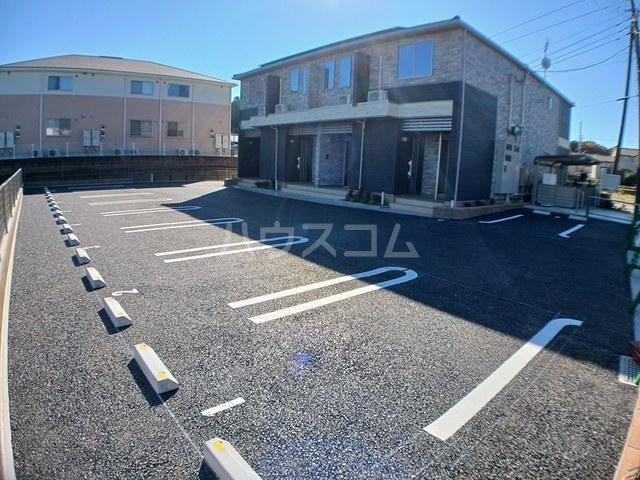 14/20 駐車場