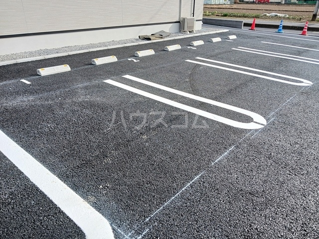 14/20 駐車場