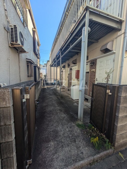 21/21 エントランス