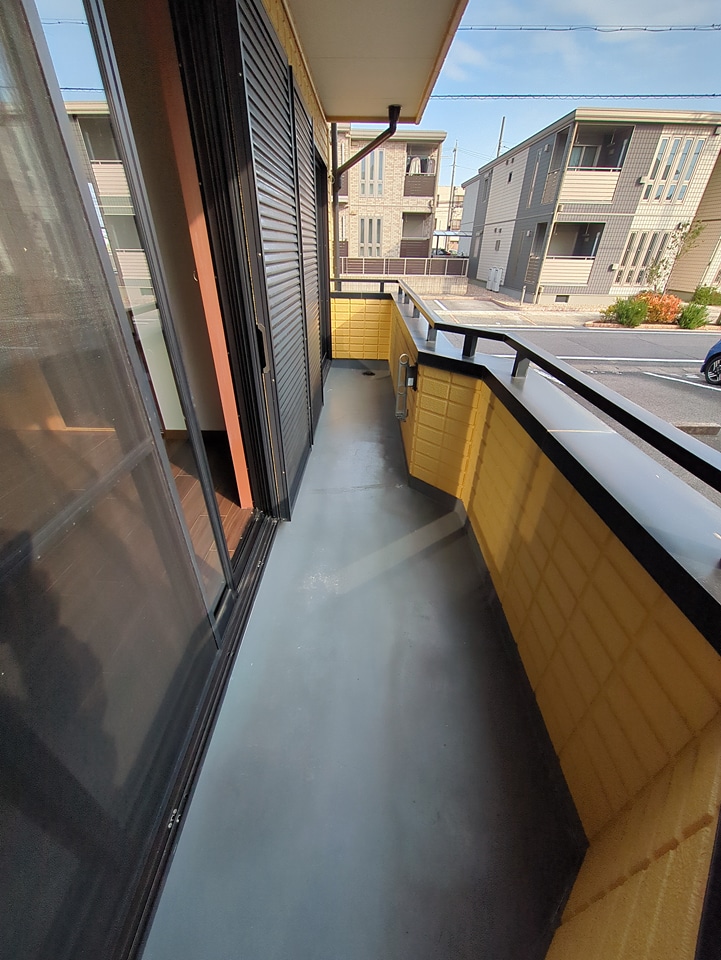 18/27 バルコニー