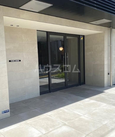 20/30 エントランス