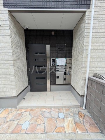 4/5 エントランス