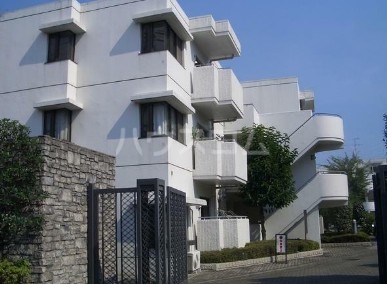 14/20 エントランス