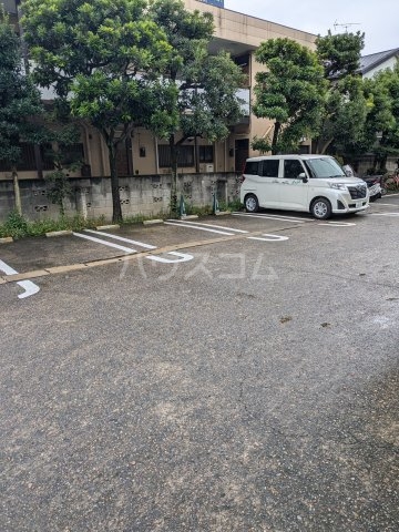 25/29 駐車場