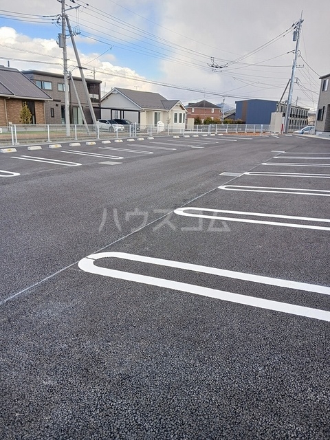 14/20 駐車場