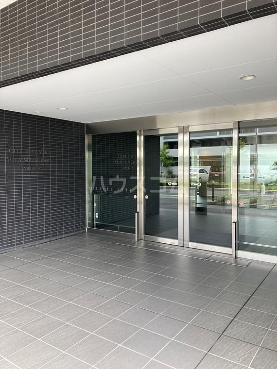 2/10 エントランス