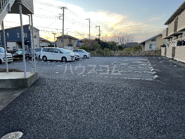 3/5 駐車場