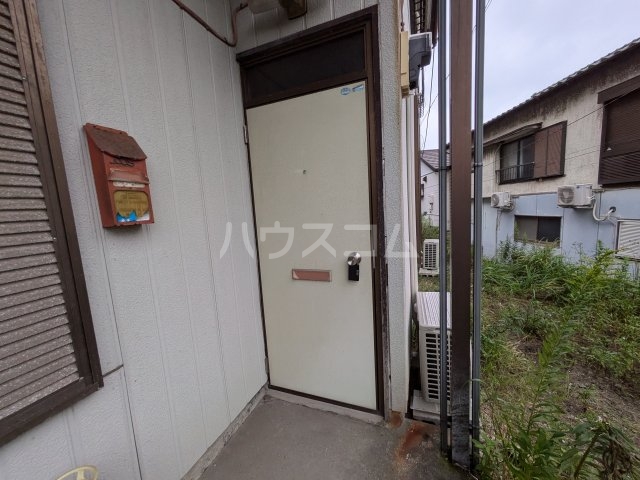 18/21 エントランス