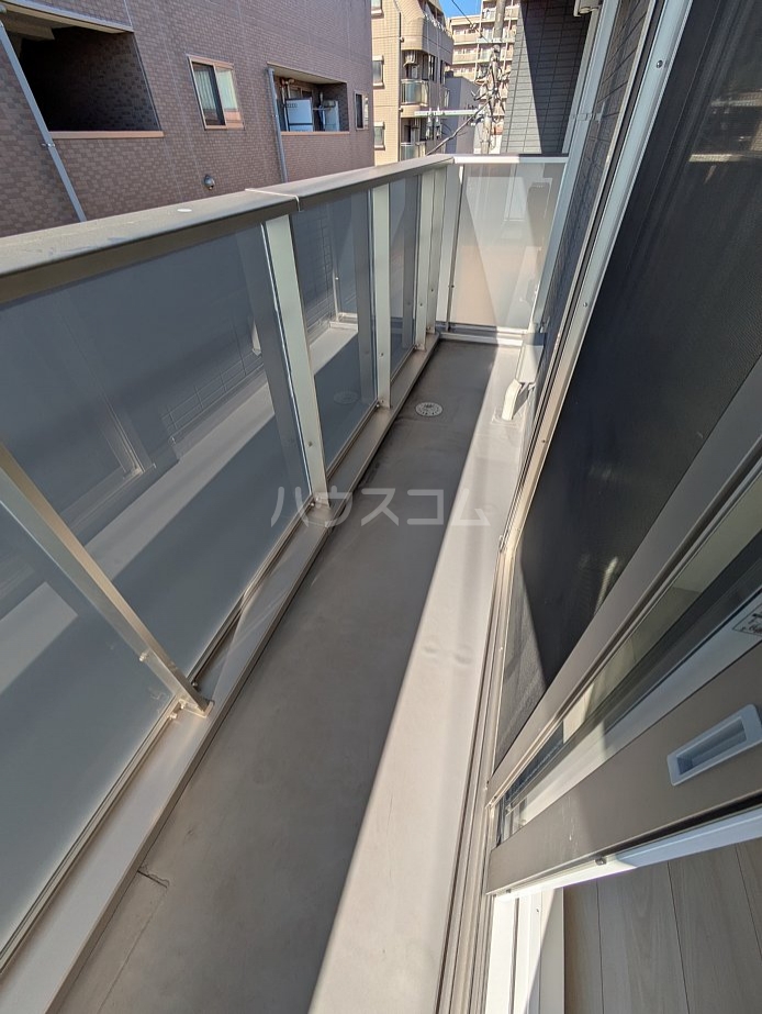 16/27 バルコニー