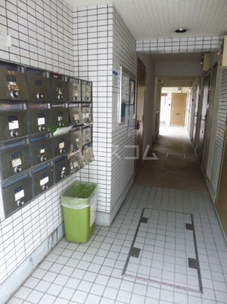 21/26 エントランス