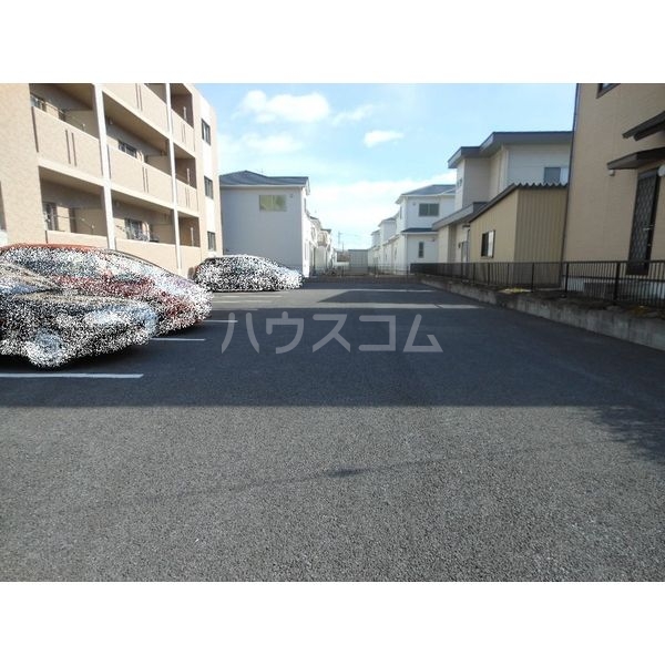 14/21 駐車場