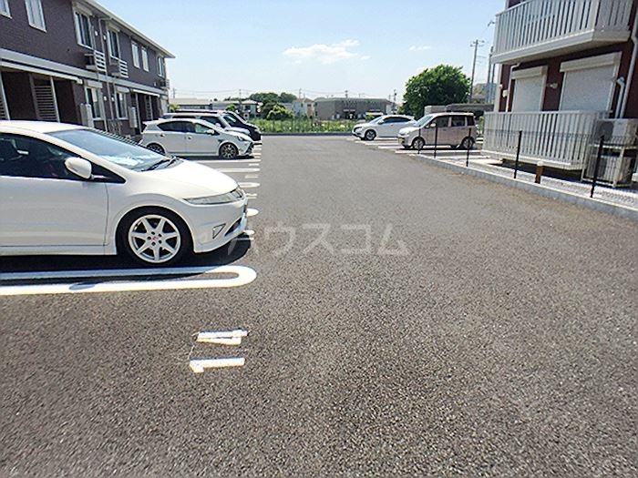 14/17 駐車場