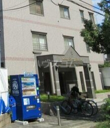 14/19 エントランス