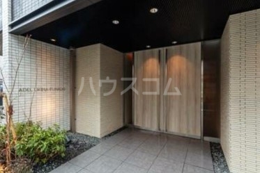 18/20 エントランス