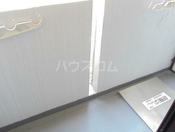 18/27 バルコニー