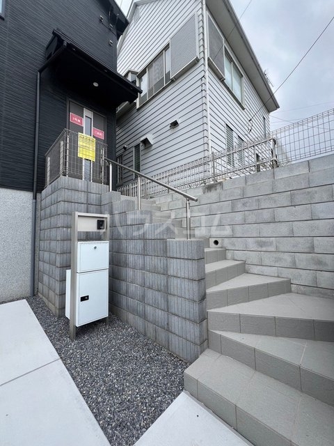 29/30 エントランス