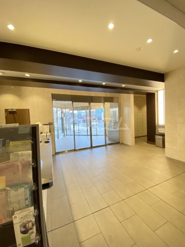 28/30 エントランス