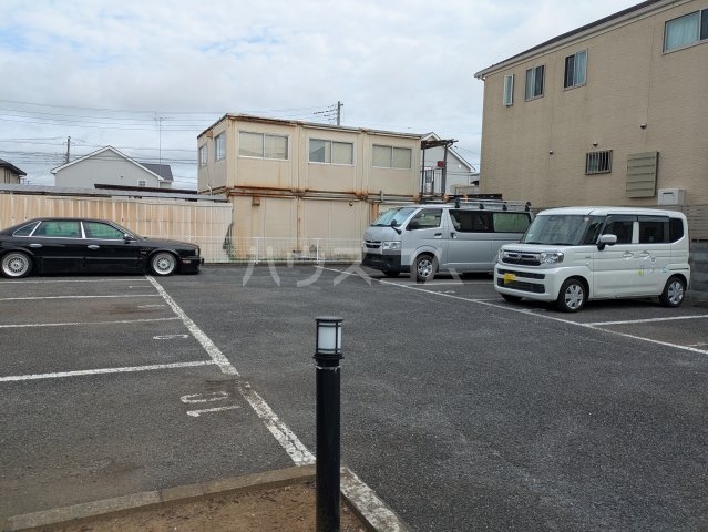 20/30 駐車場