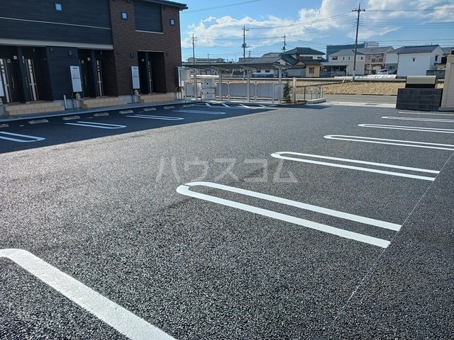 14/20 駐車場