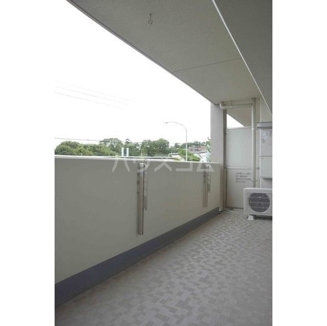 13/25 バルコニー