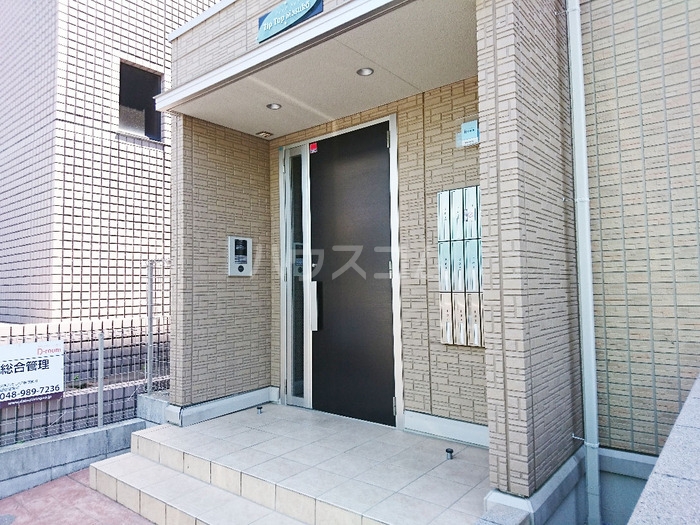 3/5 エントランス