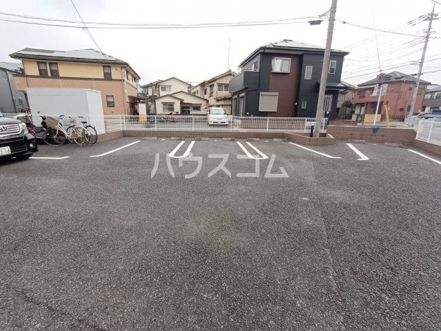 14/19 駐車場