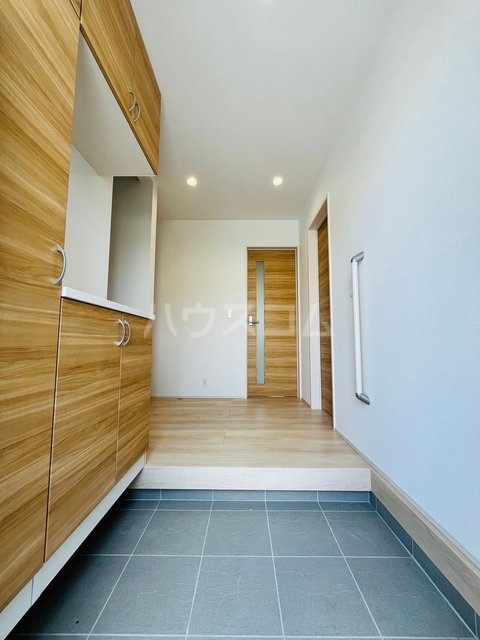 14/30 玄関