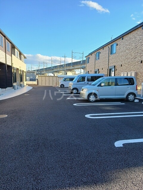 16/30 駐車場