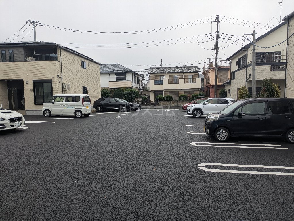 26/30 駐車場