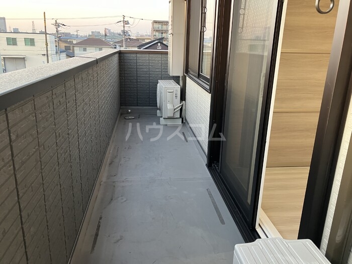 13/21 バルコニー