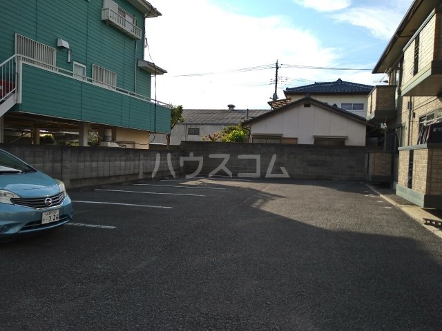 2/6 駐車場