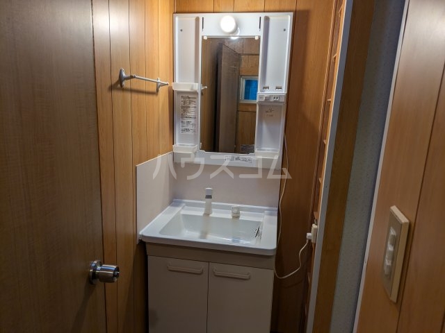 17/27 洗面