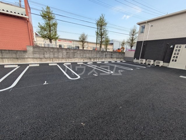 26/30 駐車場